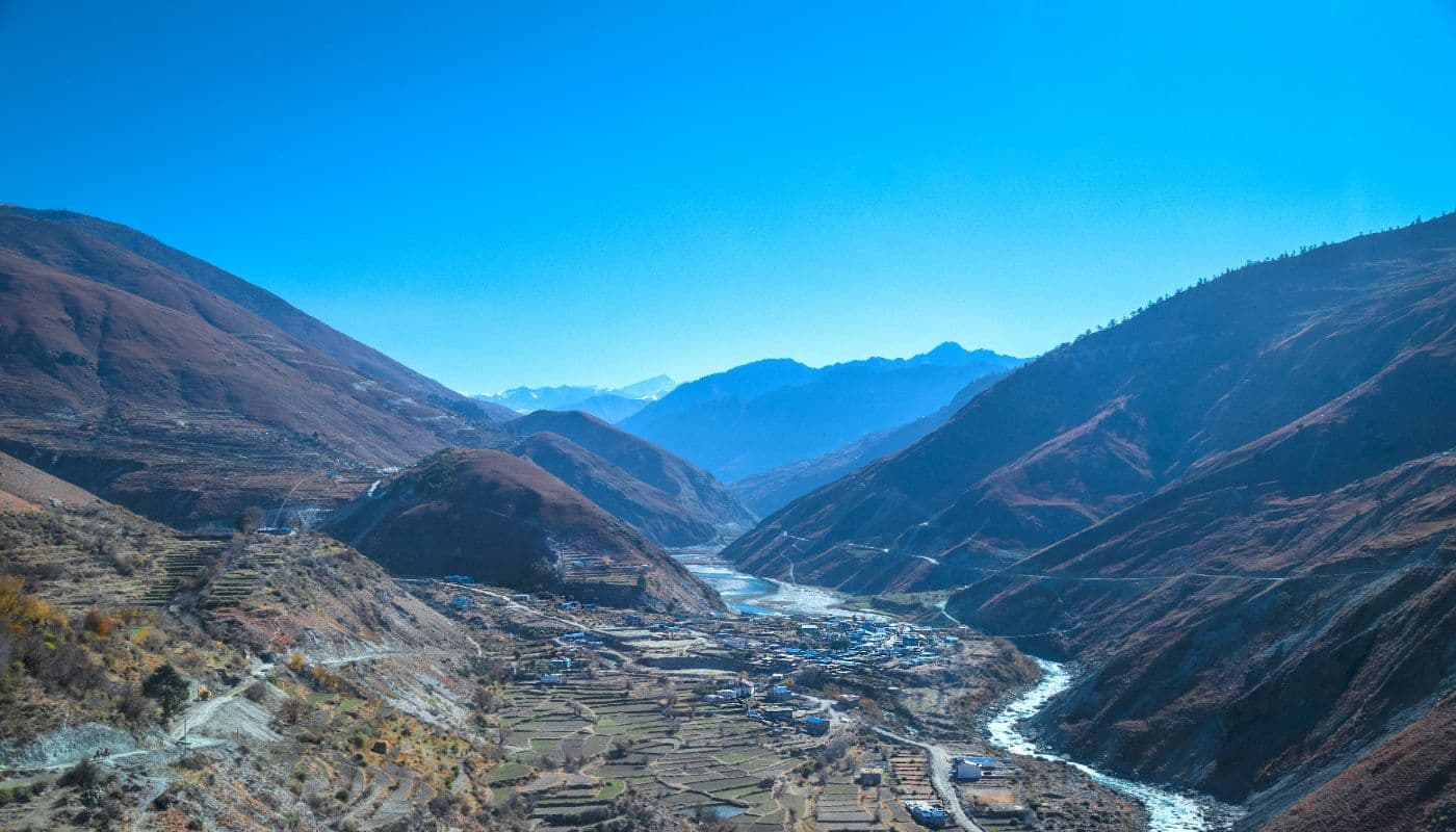 नेपाल—संसारकै सर्वोच्च शिखर सगरमाथा अङ्कित देश, प्...